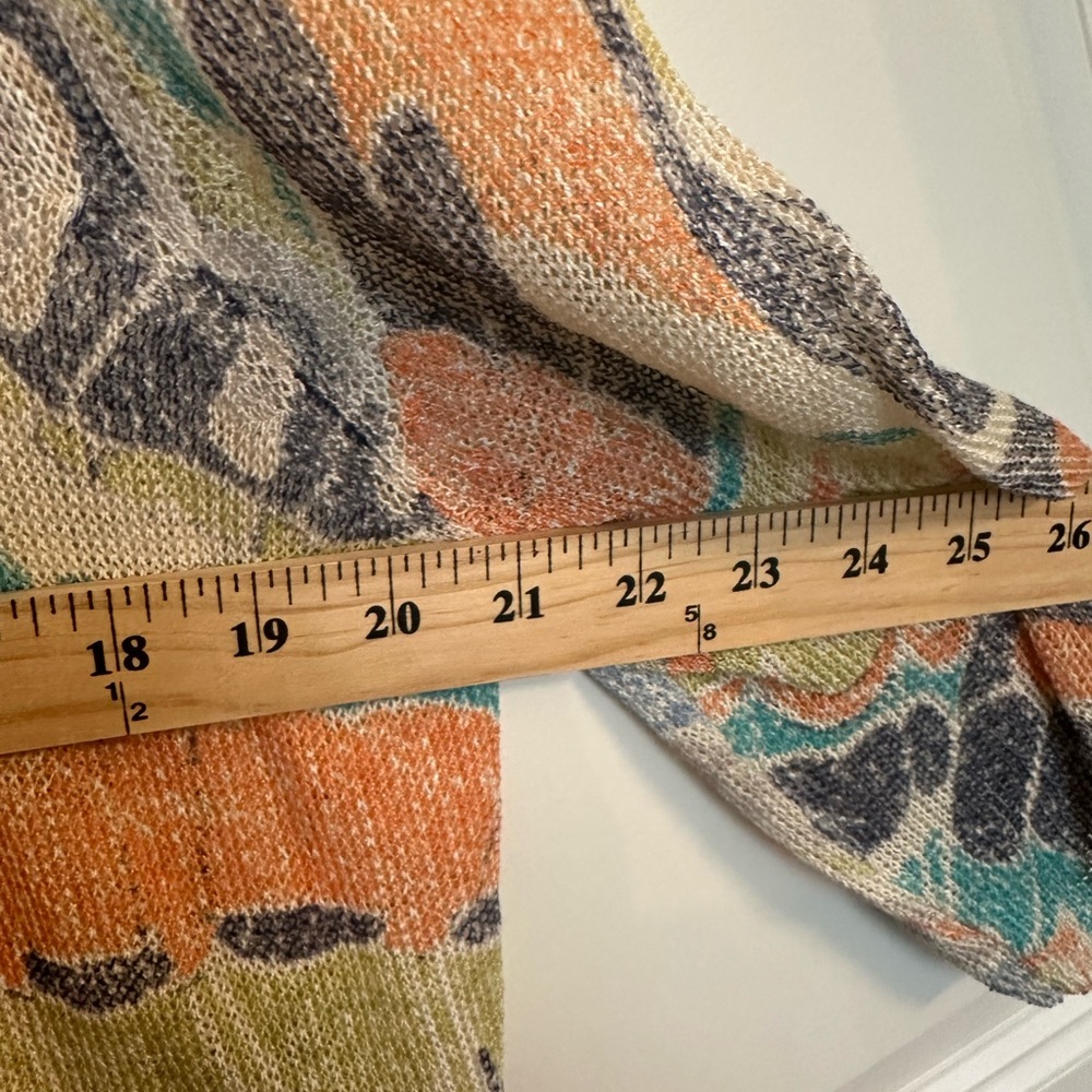 Butterfly Wing Pattern Knit Cardigan - Picture 3 of 5